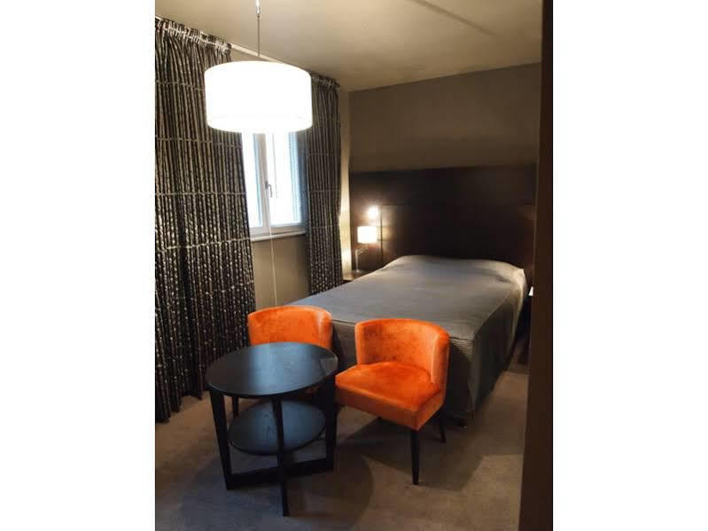 Hotel Logis Restaurant Au Cerf D'or 3*