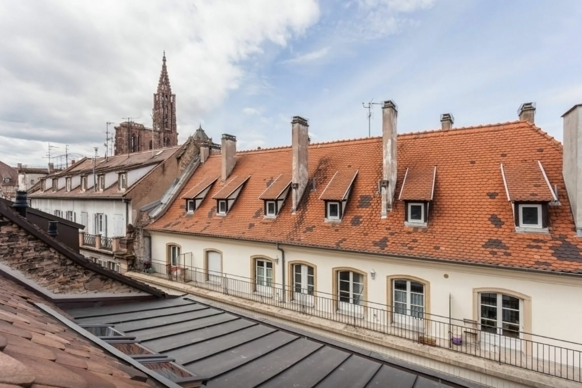 Appartement Typique Et Cosy A Deux Pas De La Cathedrale Apartment