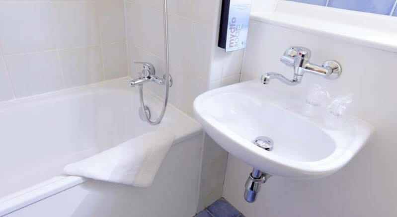 Kyriad Direct Ouest - Zénith Hotel Straßburg