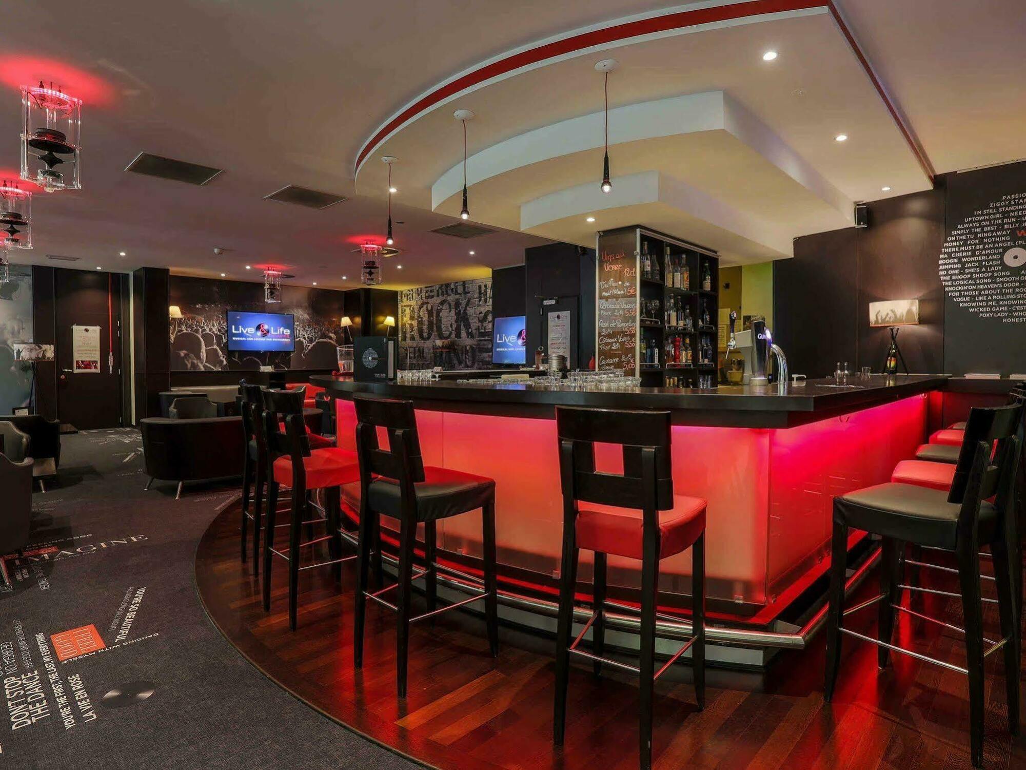Mercure Place Des Congrès 4*