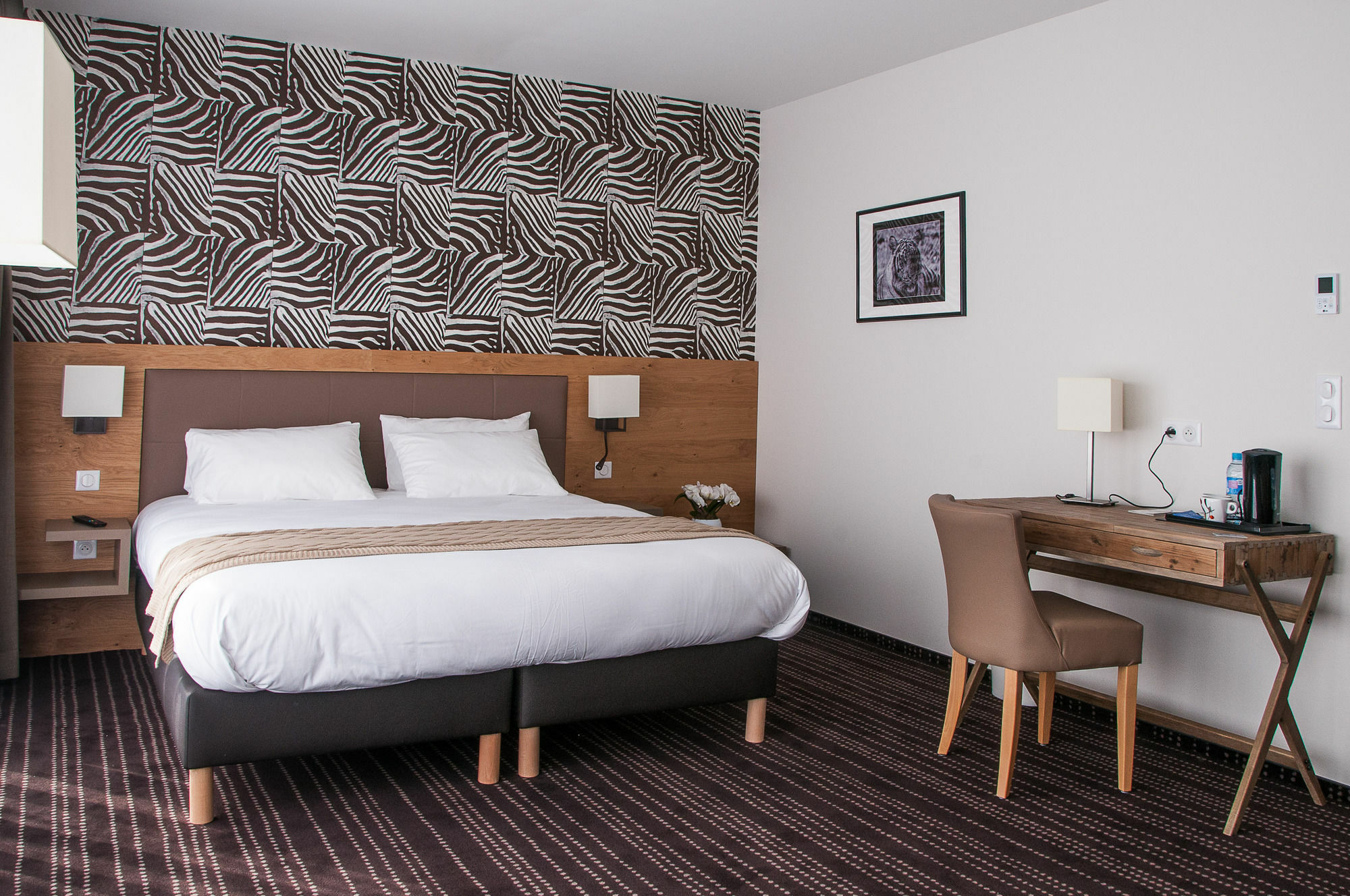 Le Brit Zenith Hotel