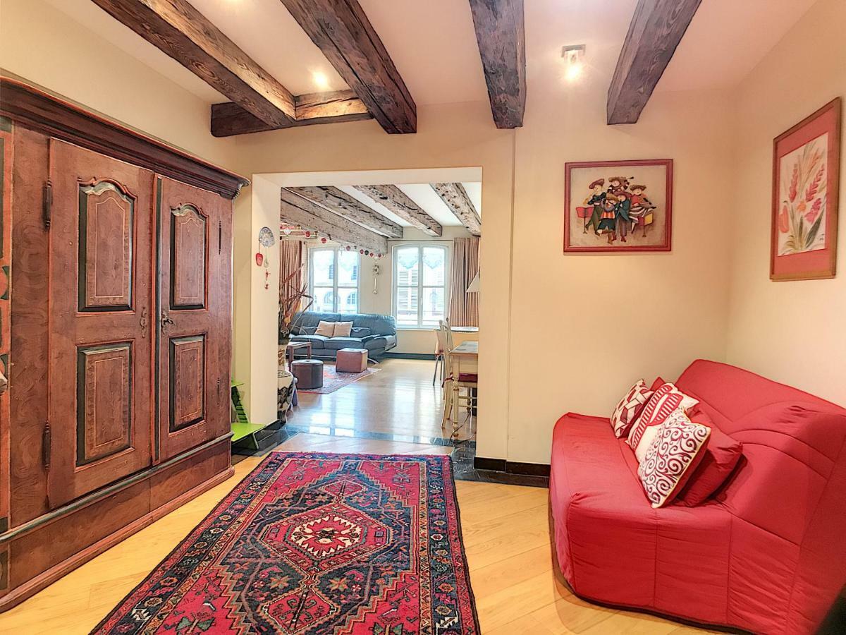 10 Place De La Cathedrale Apartment