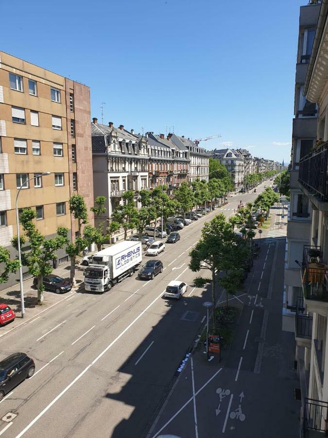 Centre Le 85, Superbe F5, 125m2, 5 Pieces Appartement *
