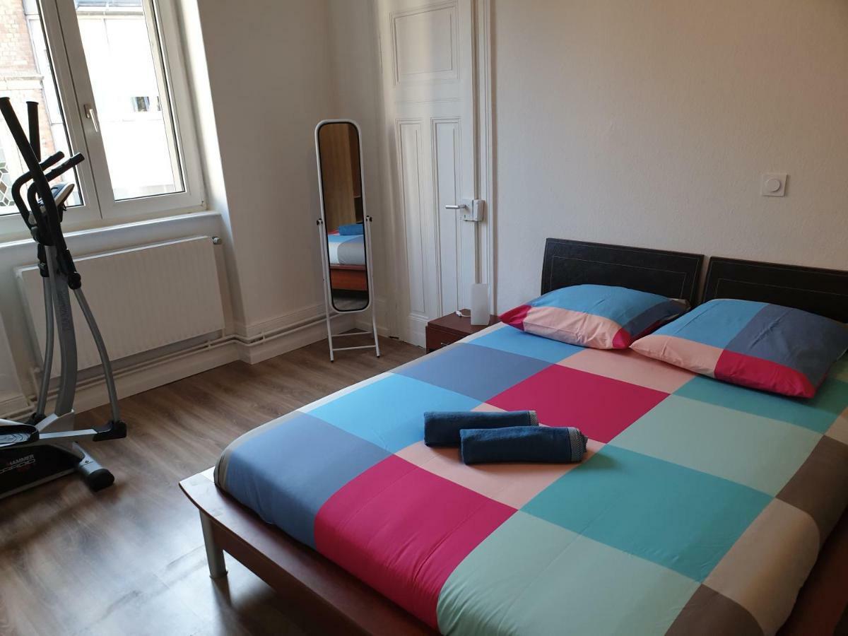 Centre Le 85, Superbe F5, 125m2, 5 Pieces Appartement *