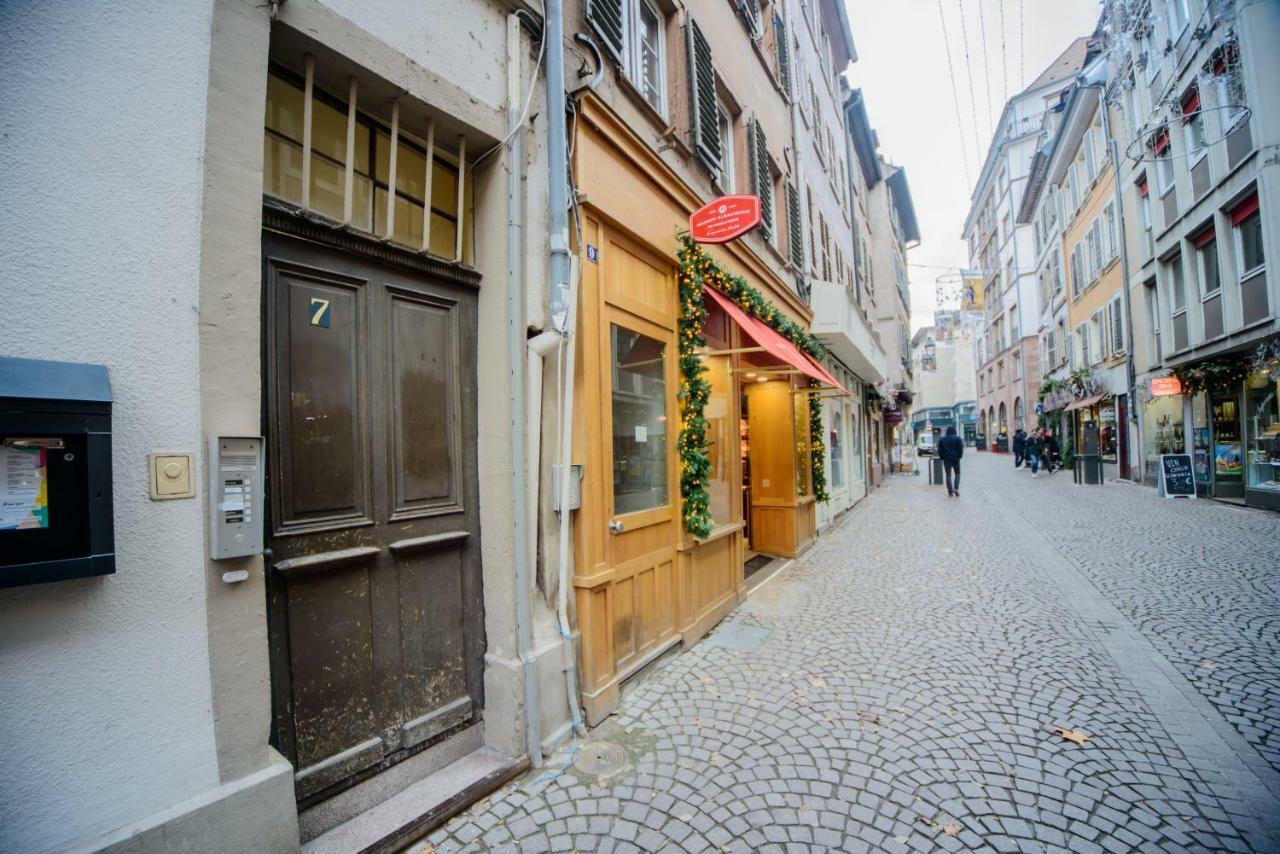 Cosy & Quiet Flat In Historical Lively Center Of *