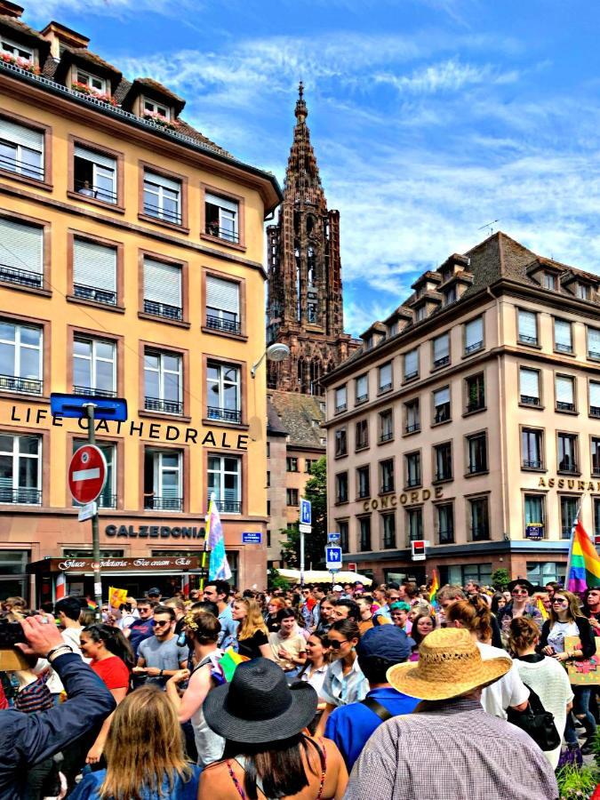 Life Cathedrale City-center Place Gutenberg Straßburg