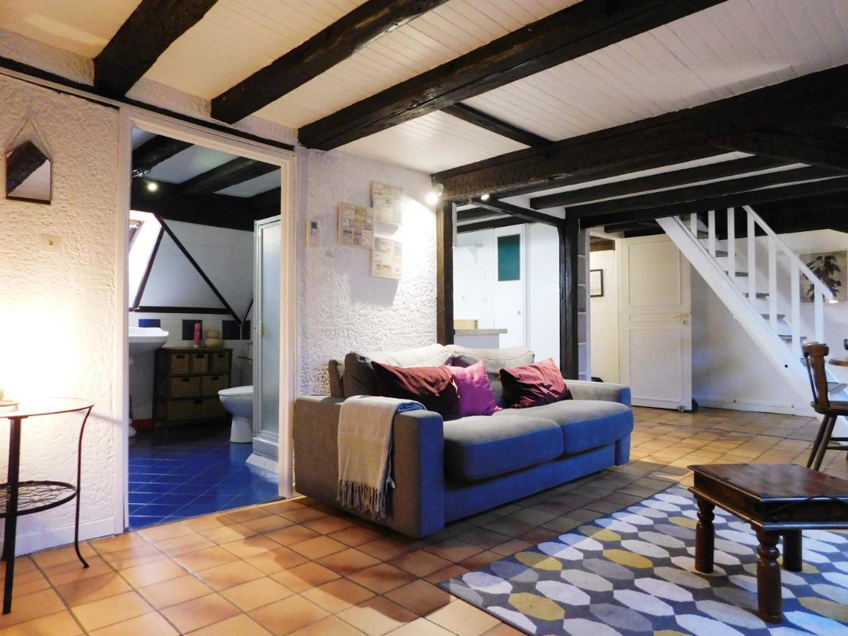 Appartement Typique Et Cosy A Deux Pas De La Cathedrale Apartment *