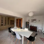 Stras\' Home