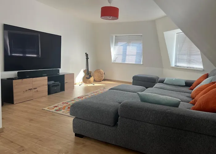 Le Donjon Appartement 120 M2 5Mn Centre Ville Au Calme