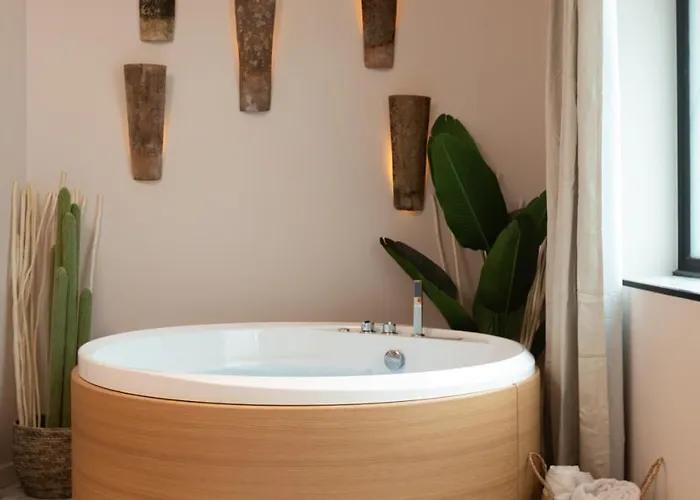 Suite Romantique Ibiza, Jacuzzi, Spa