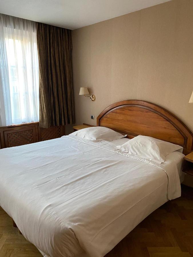 Logis Restaurant Au Cerf D'or 3*