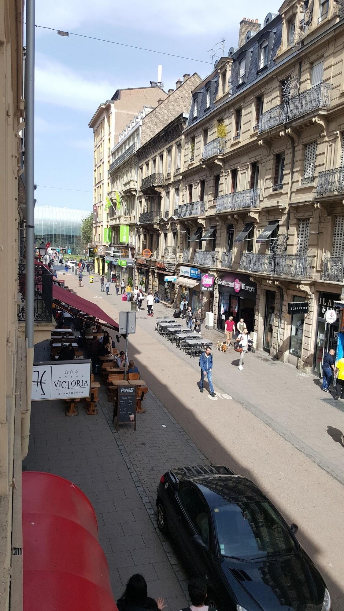 Victoria Hotel