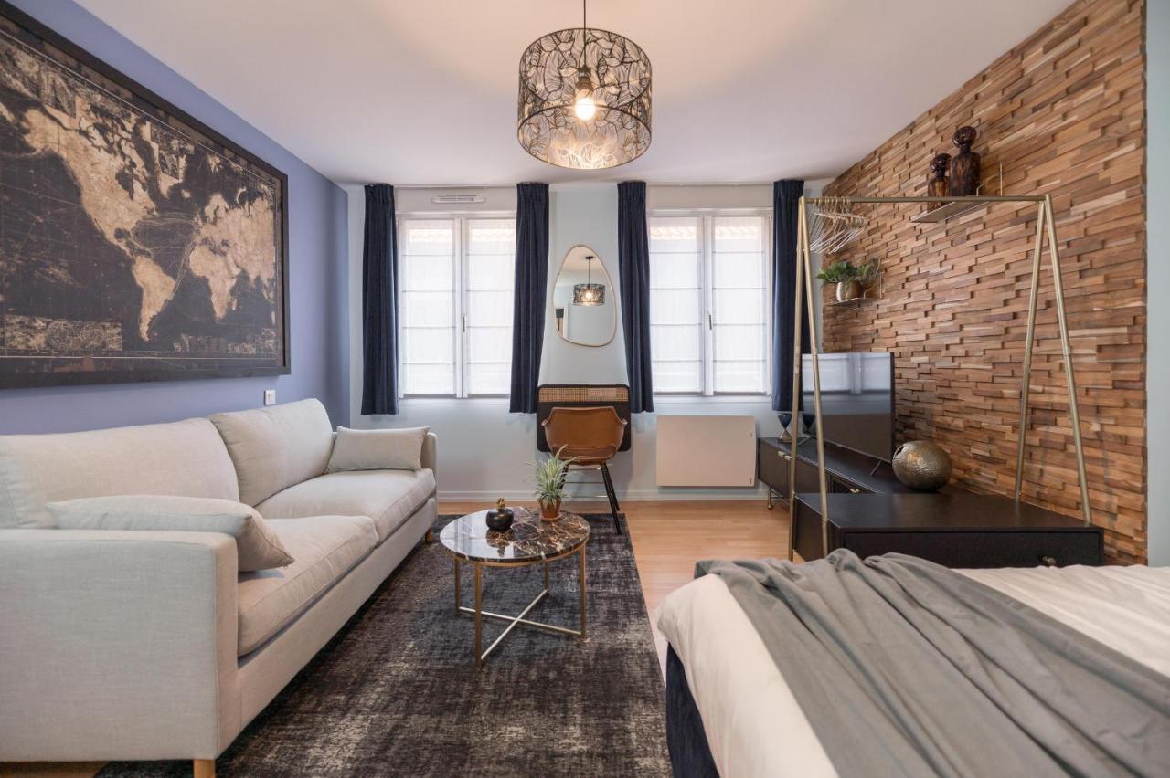 Relax And Go - Train Station Apartment *