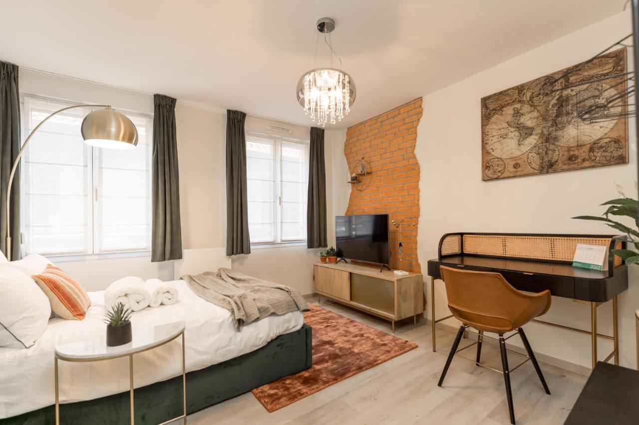 Relax And Go - Train Station Apartment Straßburg