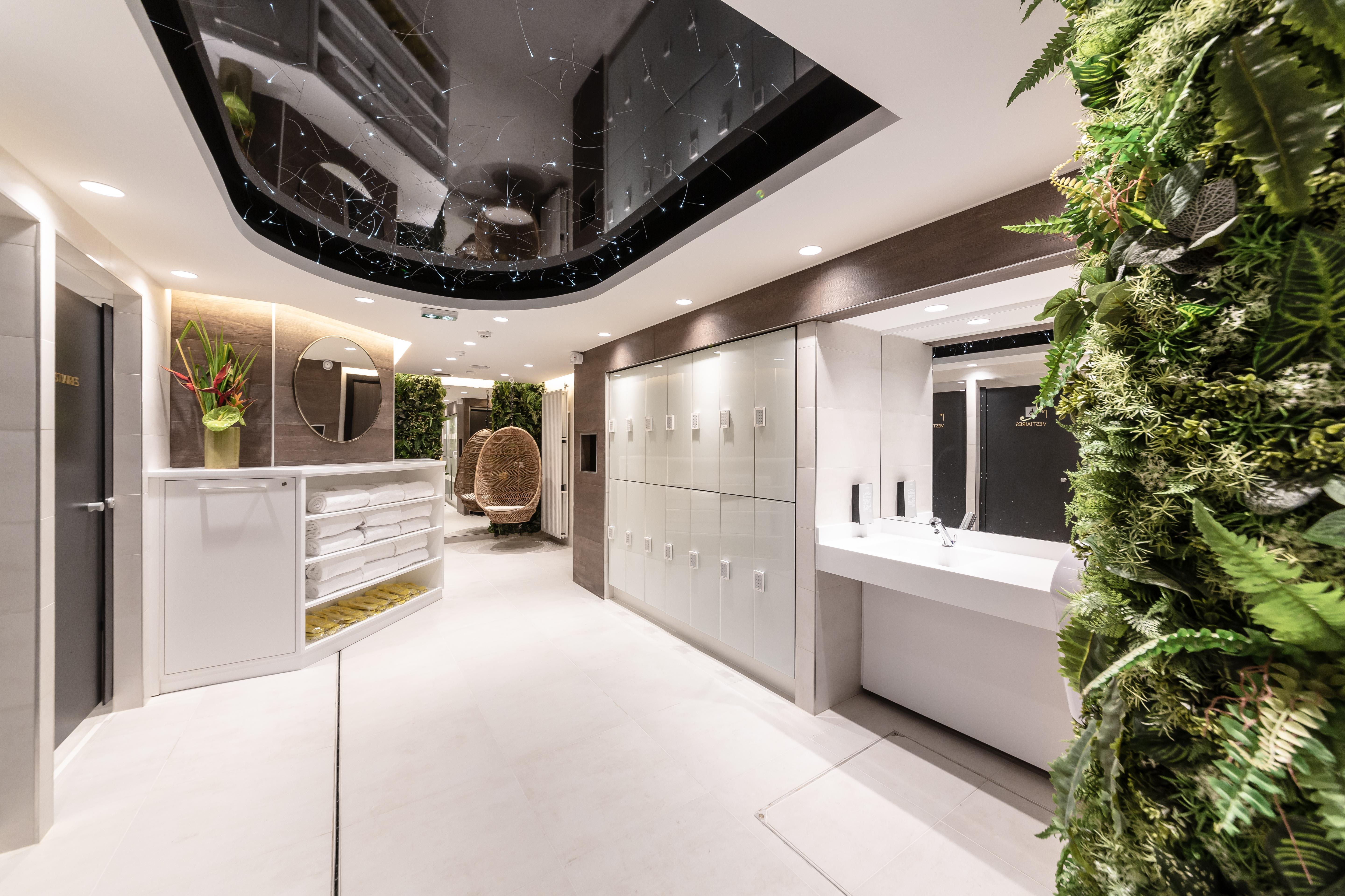 Voco Centre - The Garden By Ihg 4*