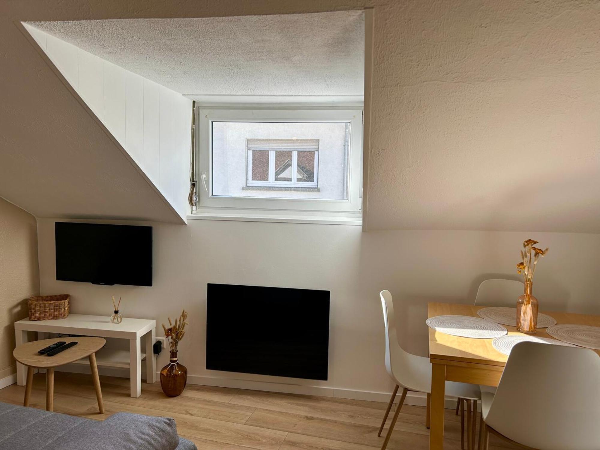 Appartement Douce Agathe - Duo-groupe, Chaleureux, Tram 200m, Centre 10min