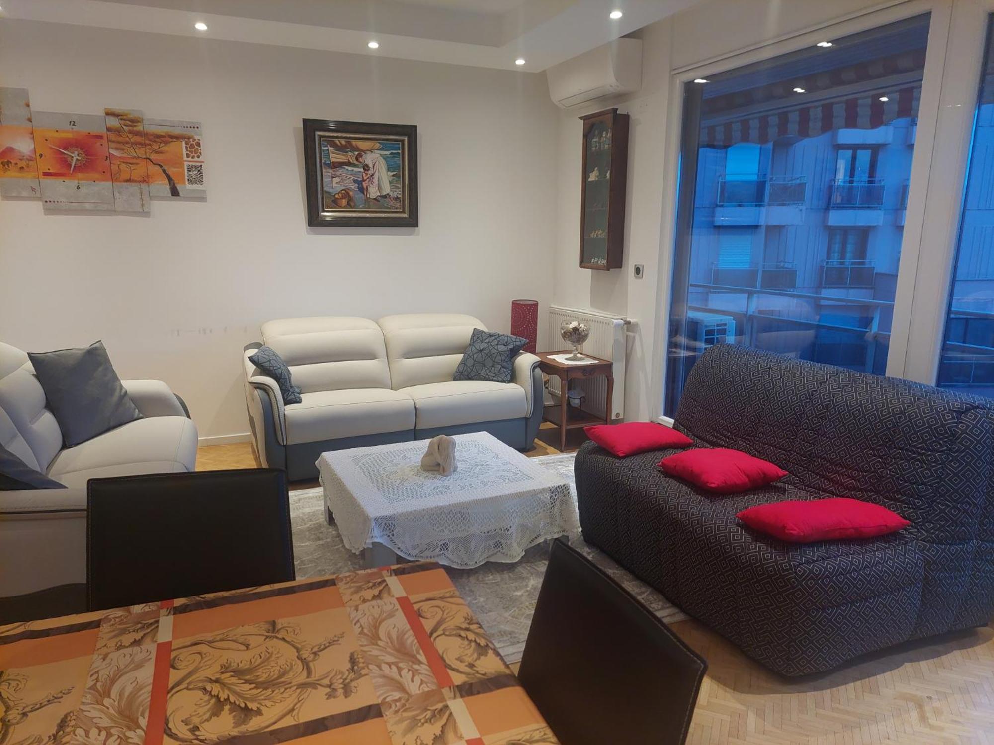 Porte De France Appartement *