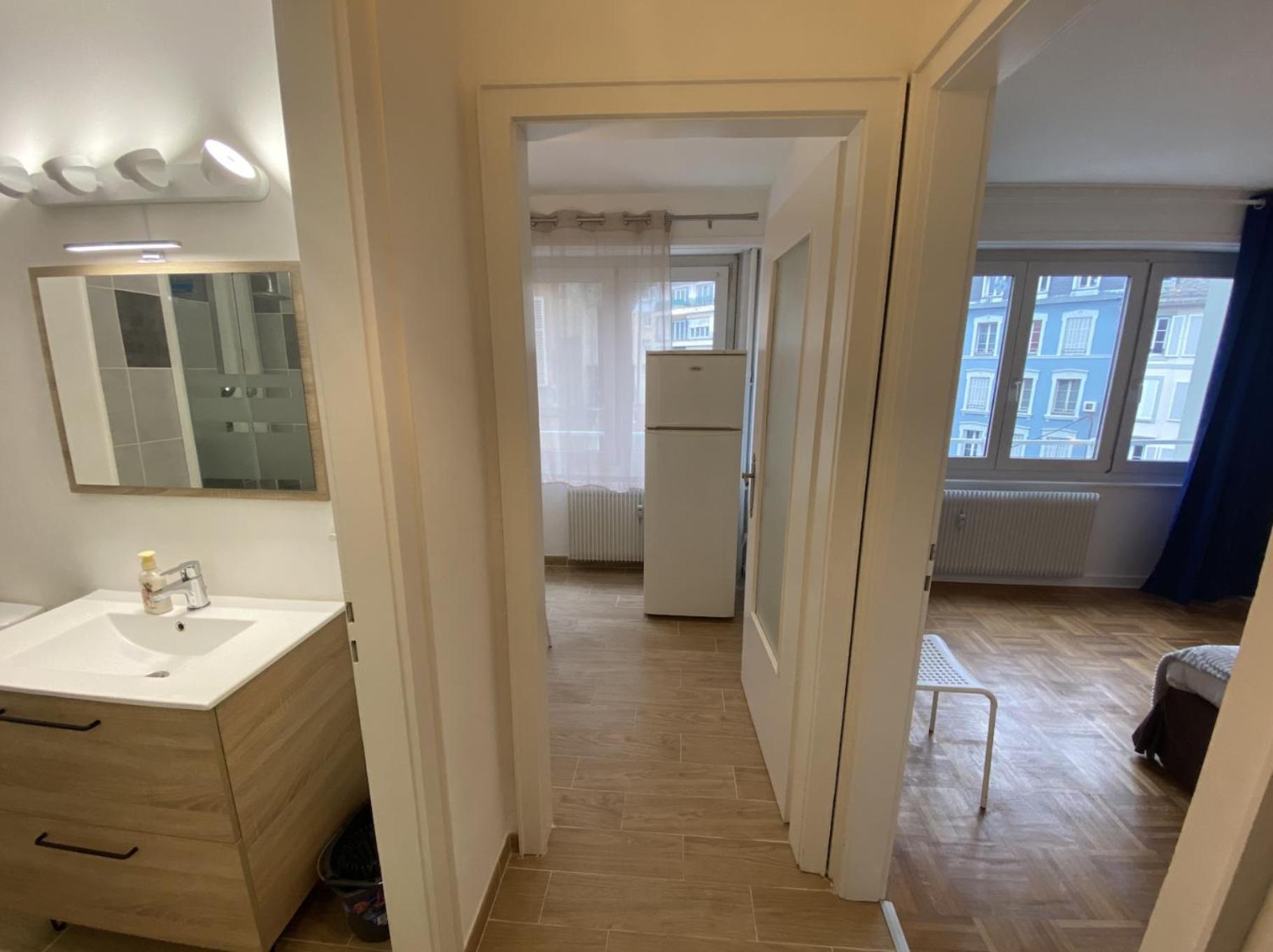 Gare Avec Parking Apartment Straßburg
