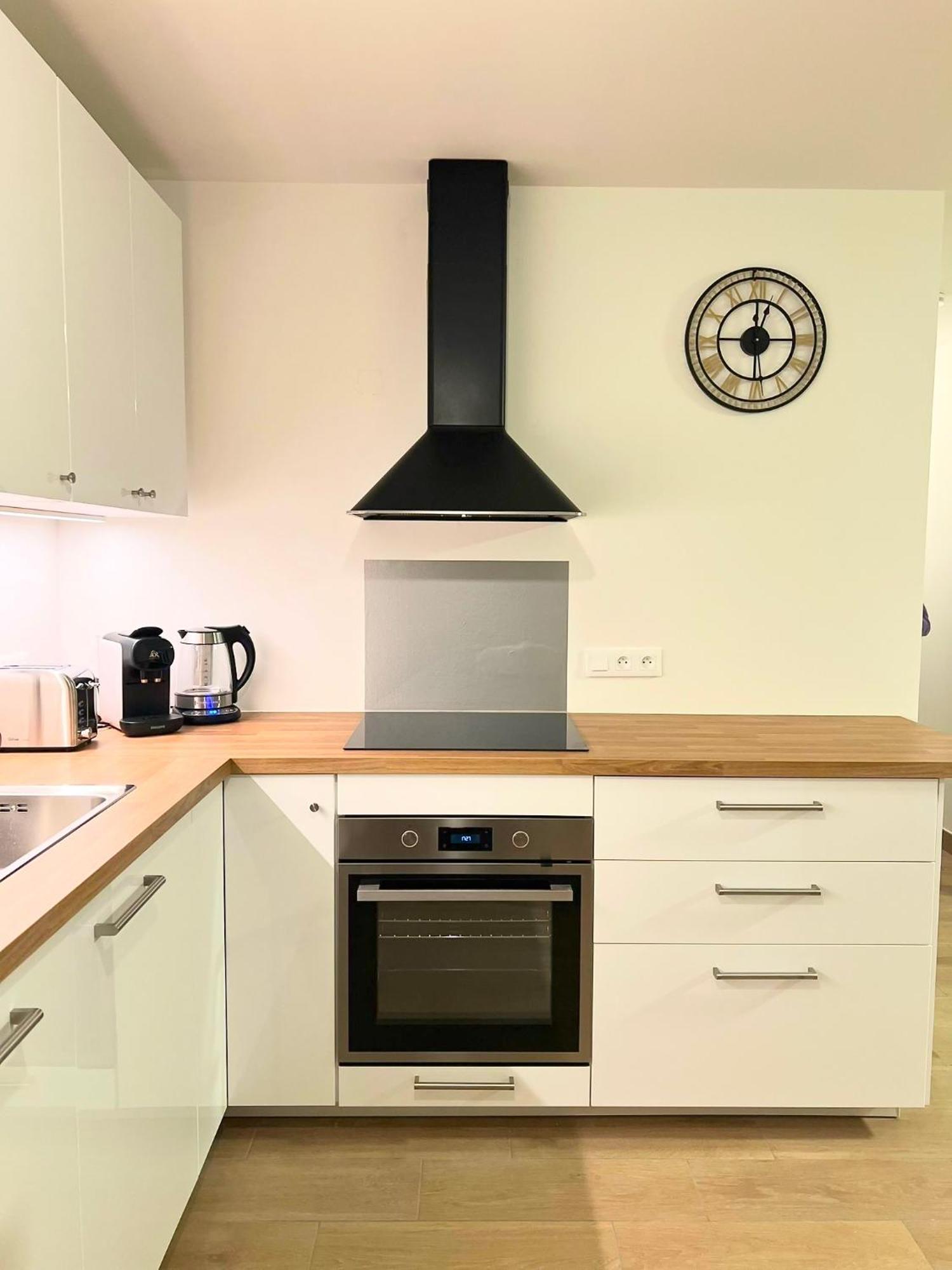 Apartment Grand Neuf Lumineux, Parking Gratuit, 10 Min Centre *