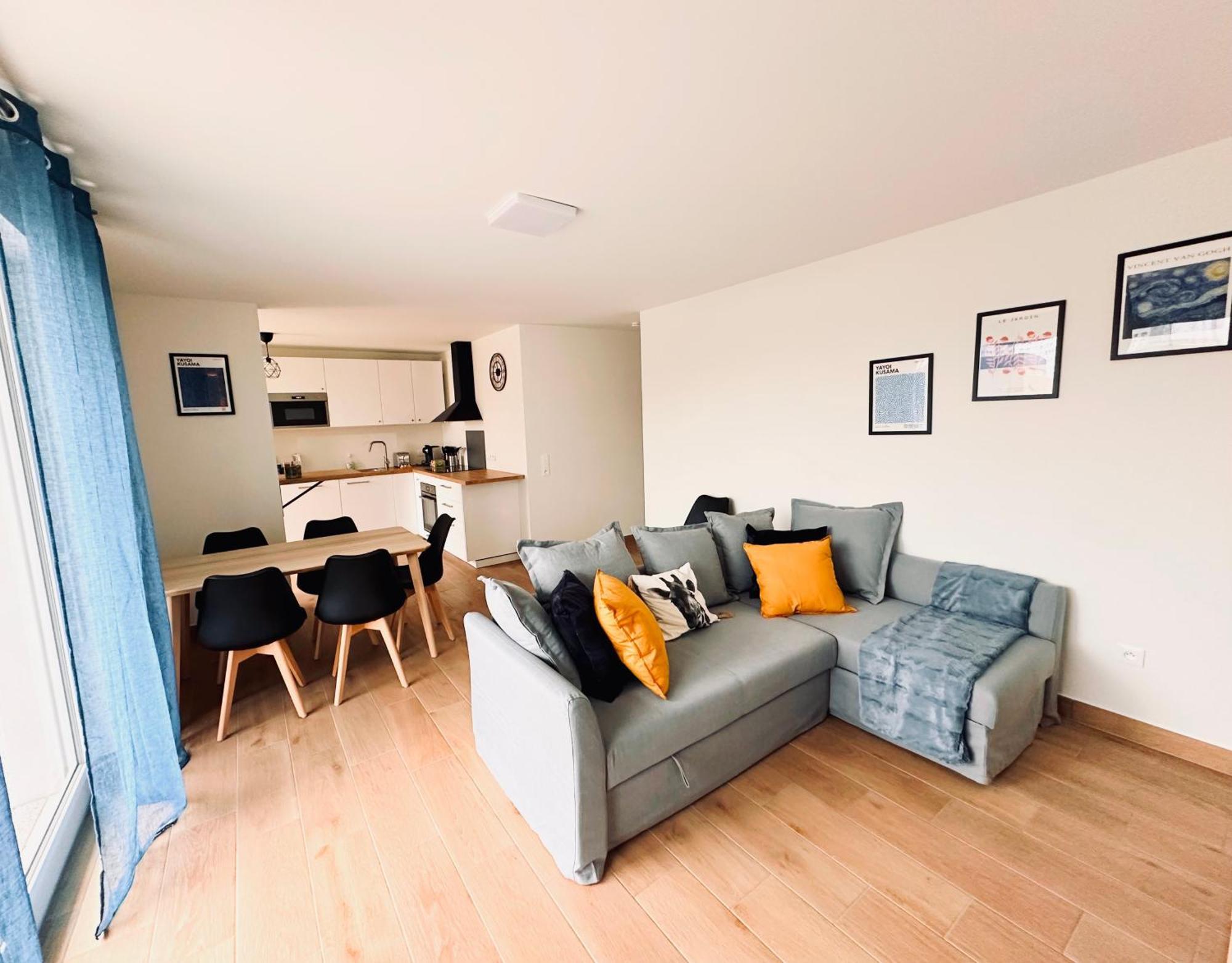 Apartment Grand Neuf Lumineux, Parking Gratuit, 10 Min Centre