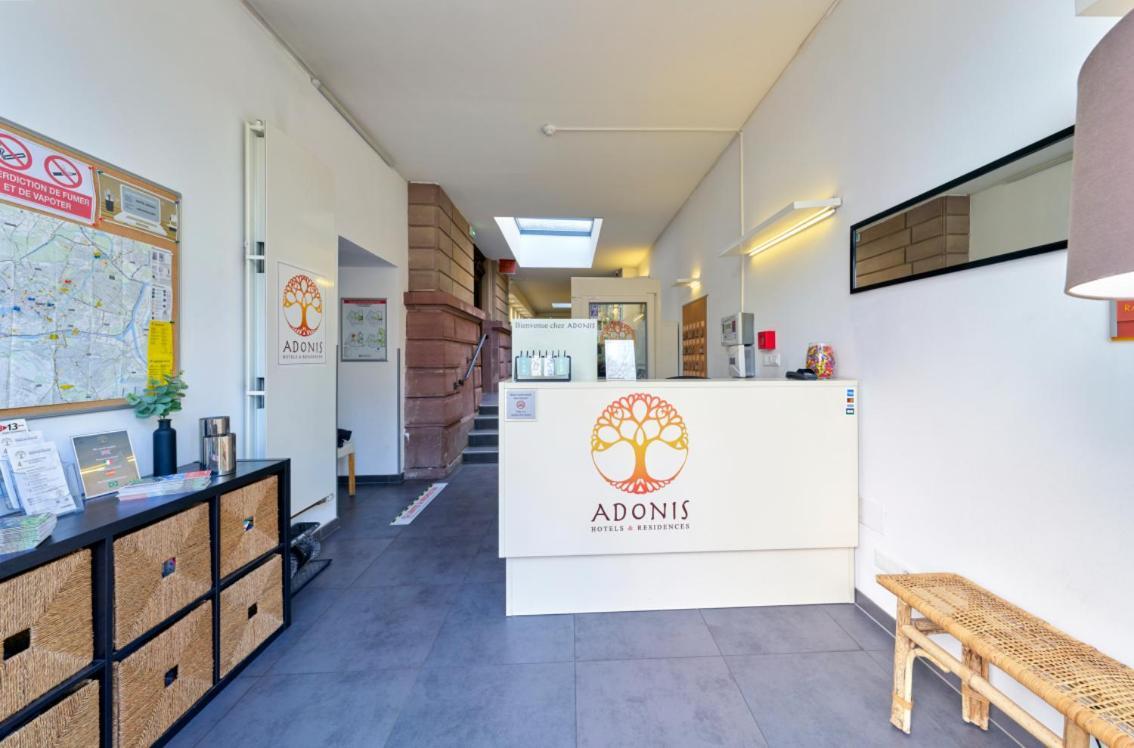 Hotel Adonis