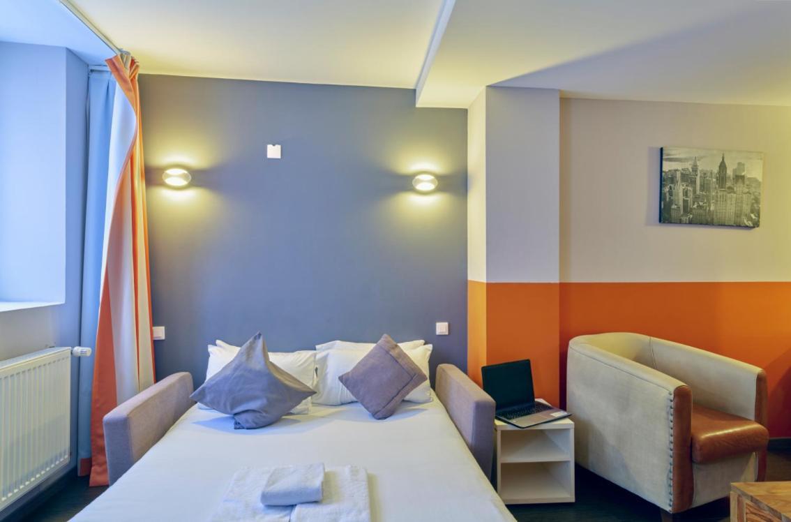 Hotel Adonis Straatsburg