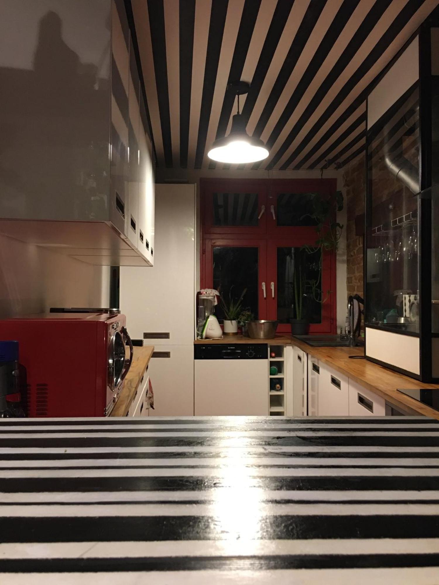 Triplex Avec Terrasse, Aux Pieds De La Cathedrale, 5 Personnes Appartement *