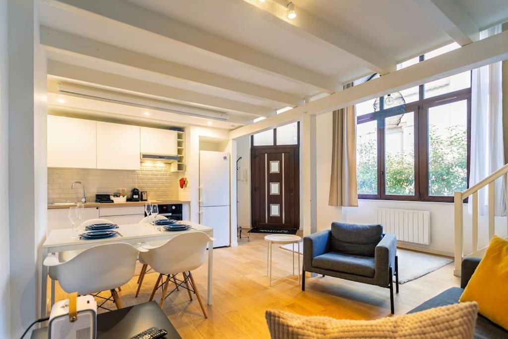Duplex Spacieux Au Calme