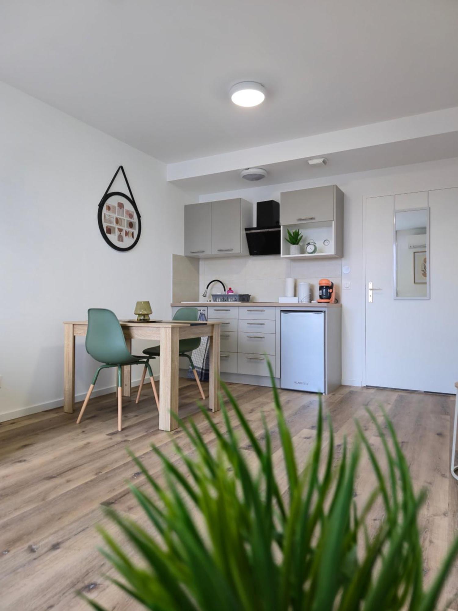 Appartement 303 - Refait A Neuf *