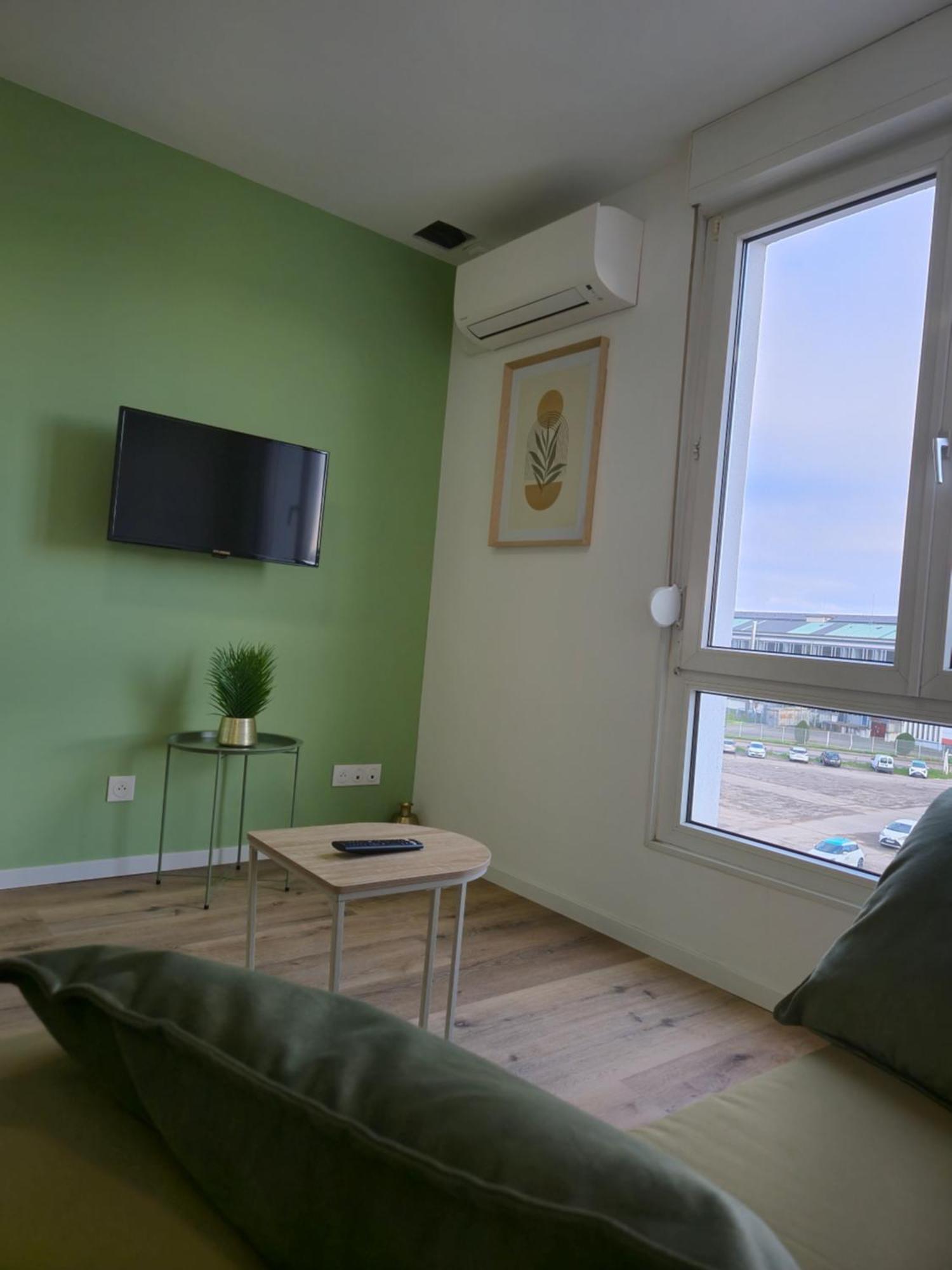 303 - Refait A Neuf Appartement
