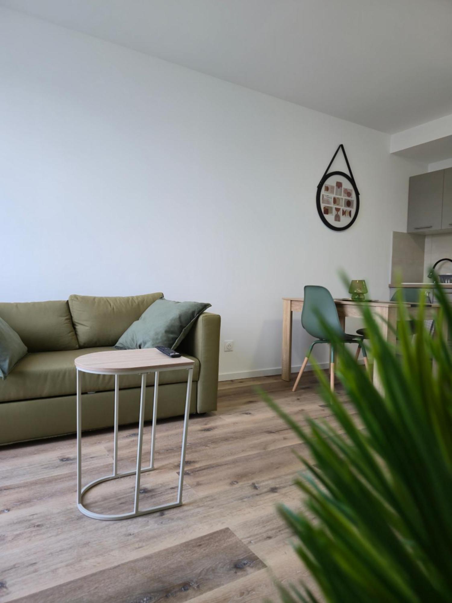 303 - Refait A Neuf Appartement
