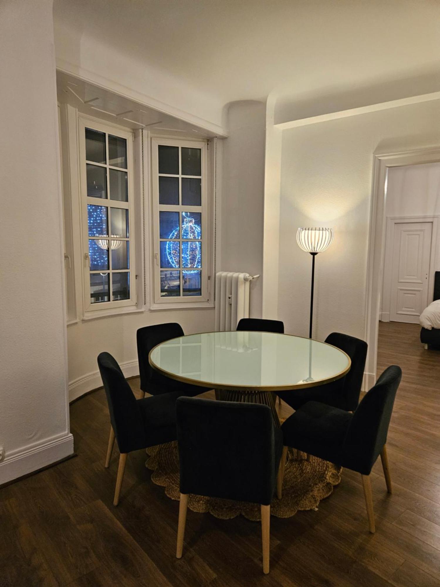 Superbe 140 M2 Plein Centre-ville De Appartement