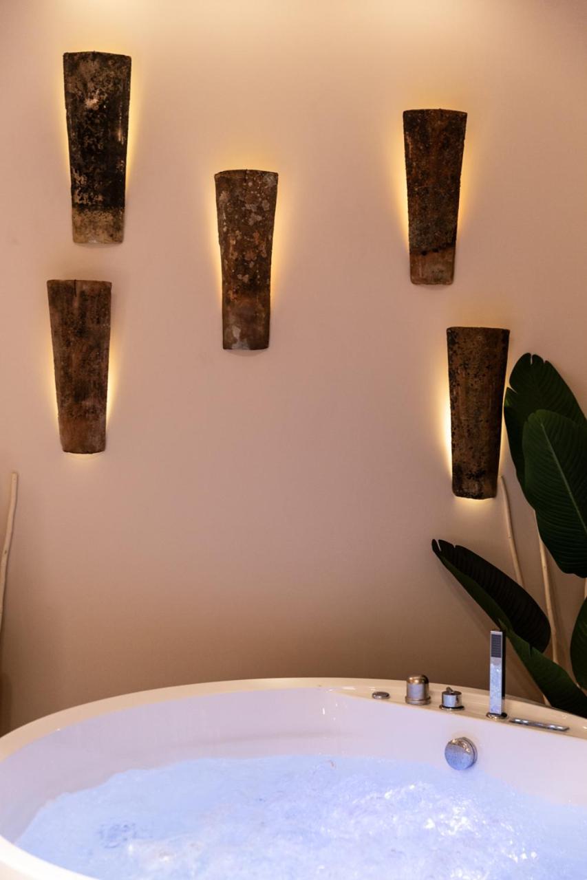 Romantique Ibiza, Jacuzzi, *