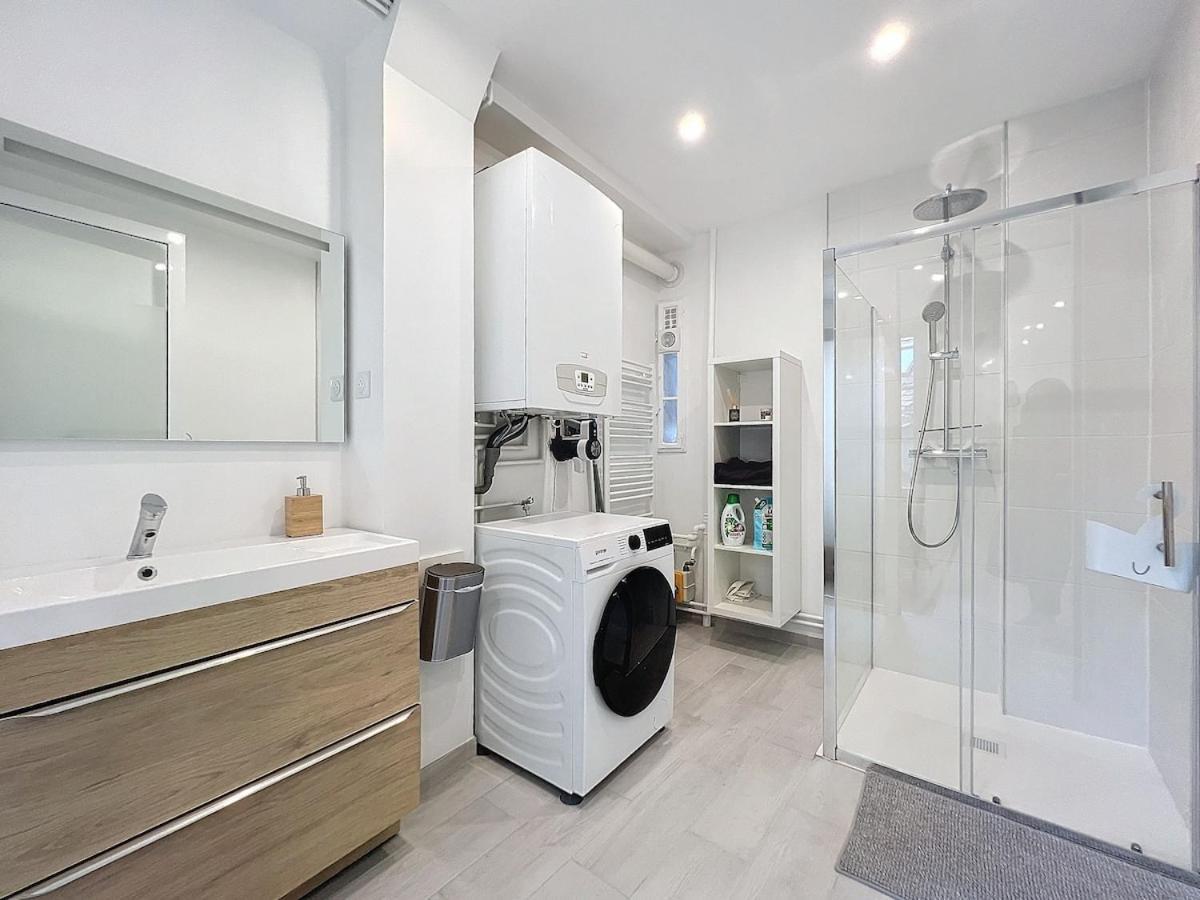 Spacious 2 Bedroom Petite France Apartment