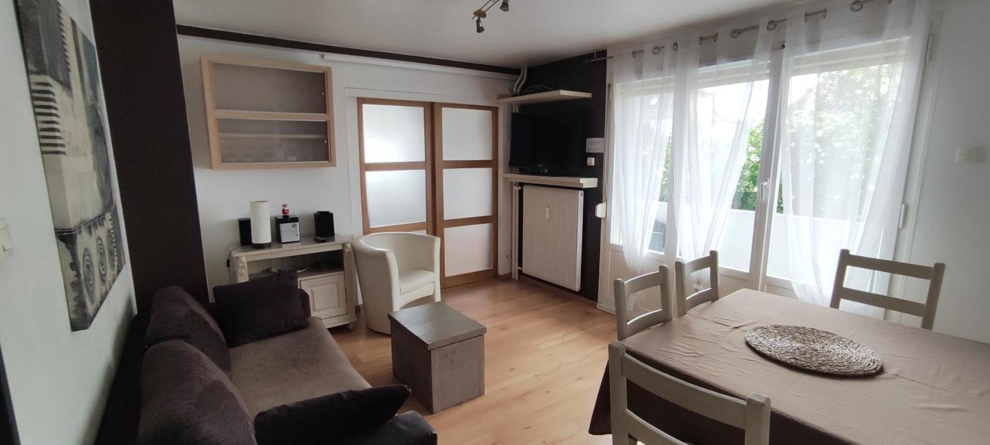 Pretty 4-room In A Quiet Area 3 Bedrooms