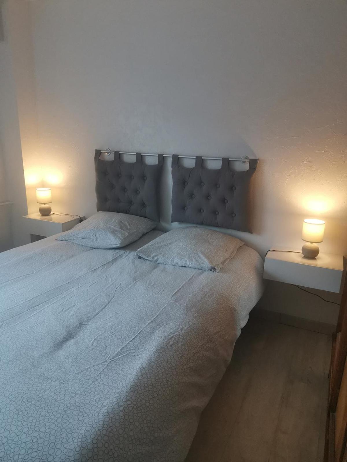 Apartment Pretty 4-room In A Quiet Area 3 Bedrooms Straßburg