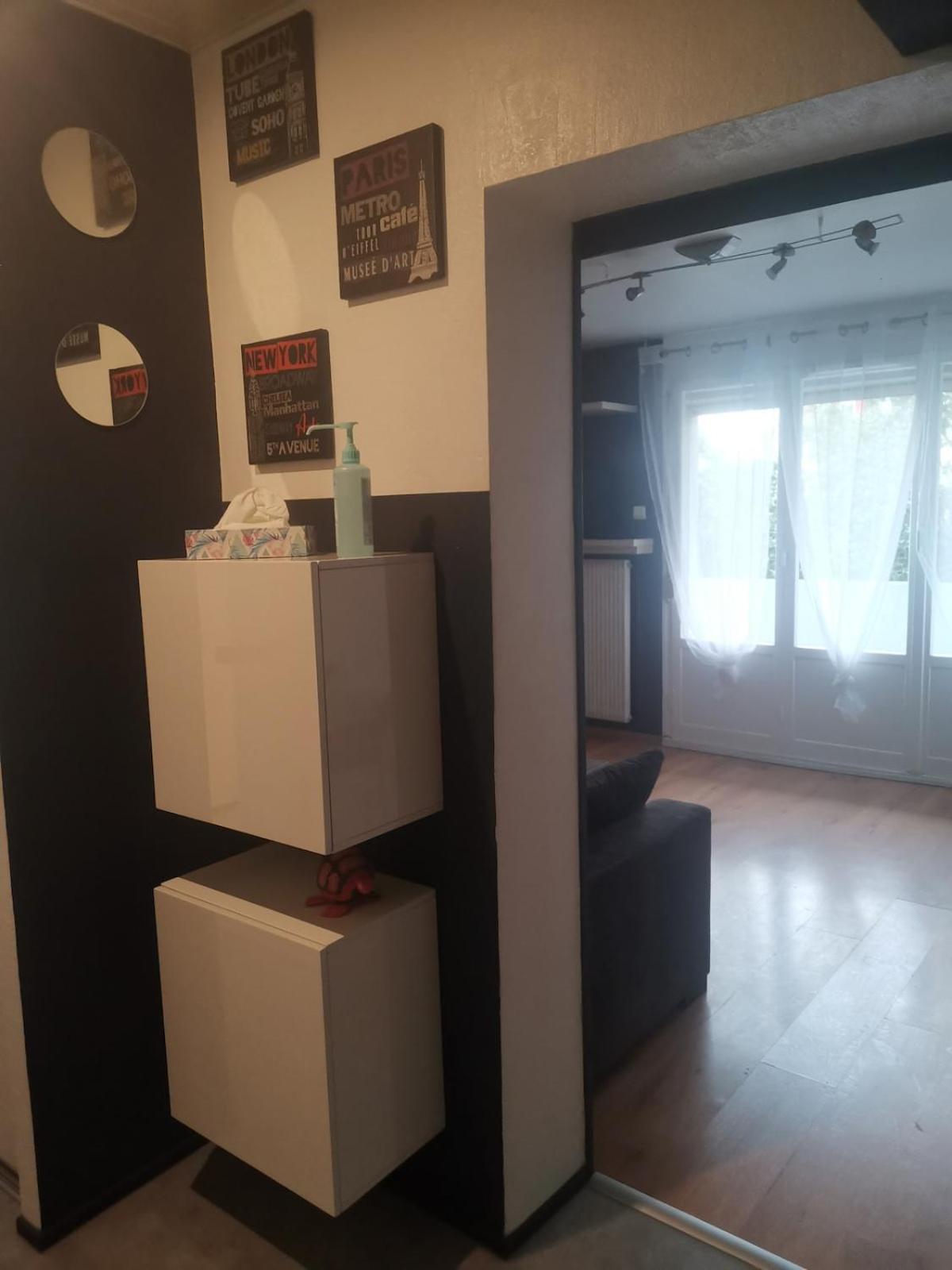 Pretty 4-room In A Quiet Area 3 Bedrooms Apartment Straßburg