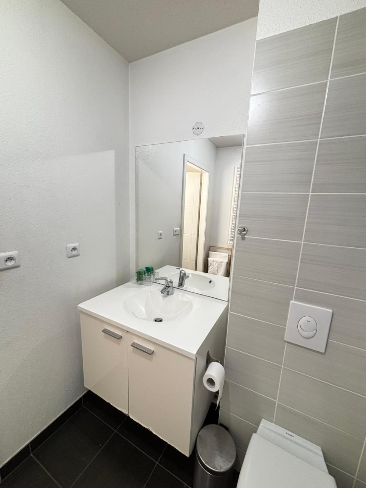 Soh Rent Place Des Halles *