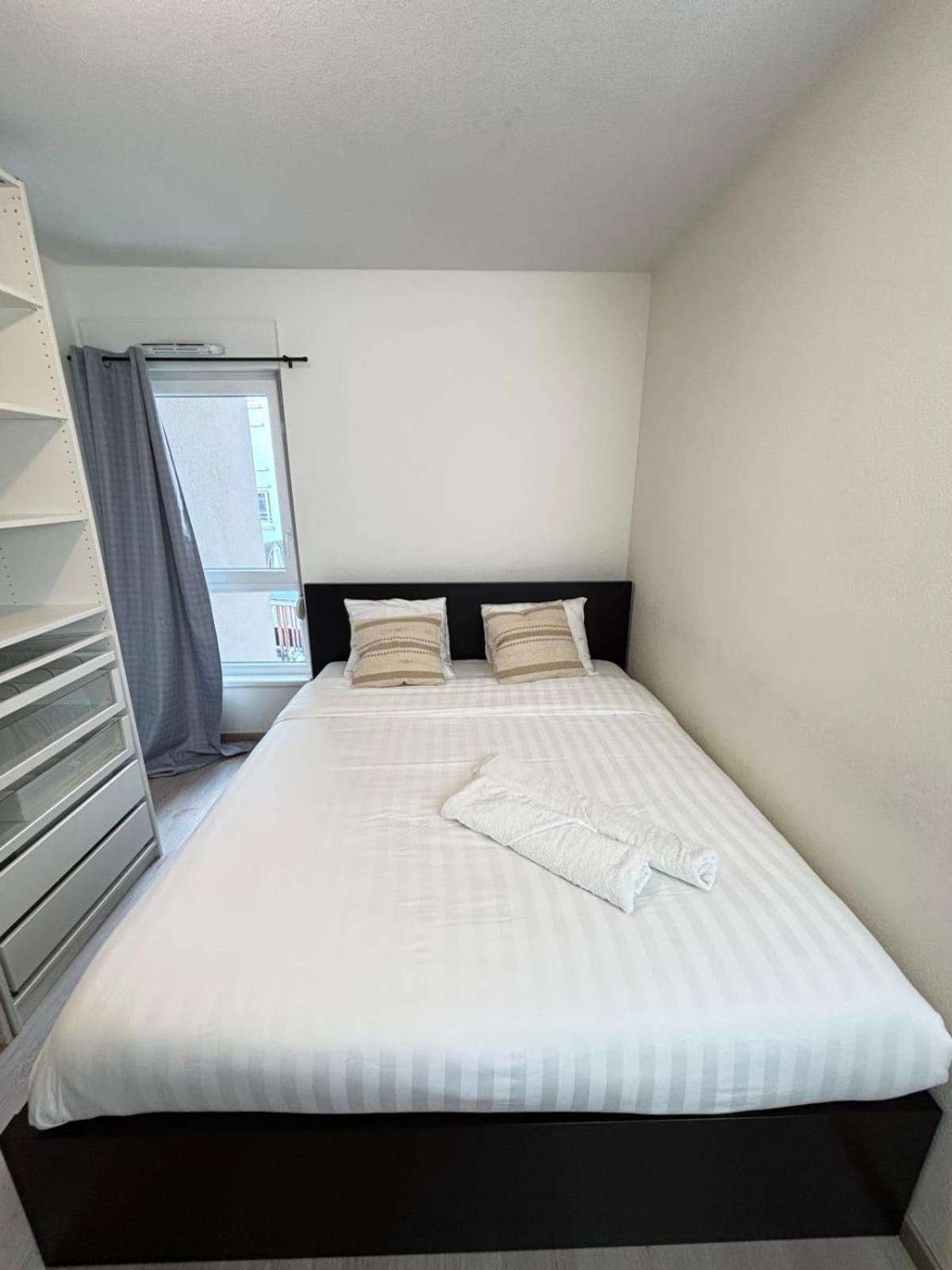 Soh Rent Place Des Halles Apartment