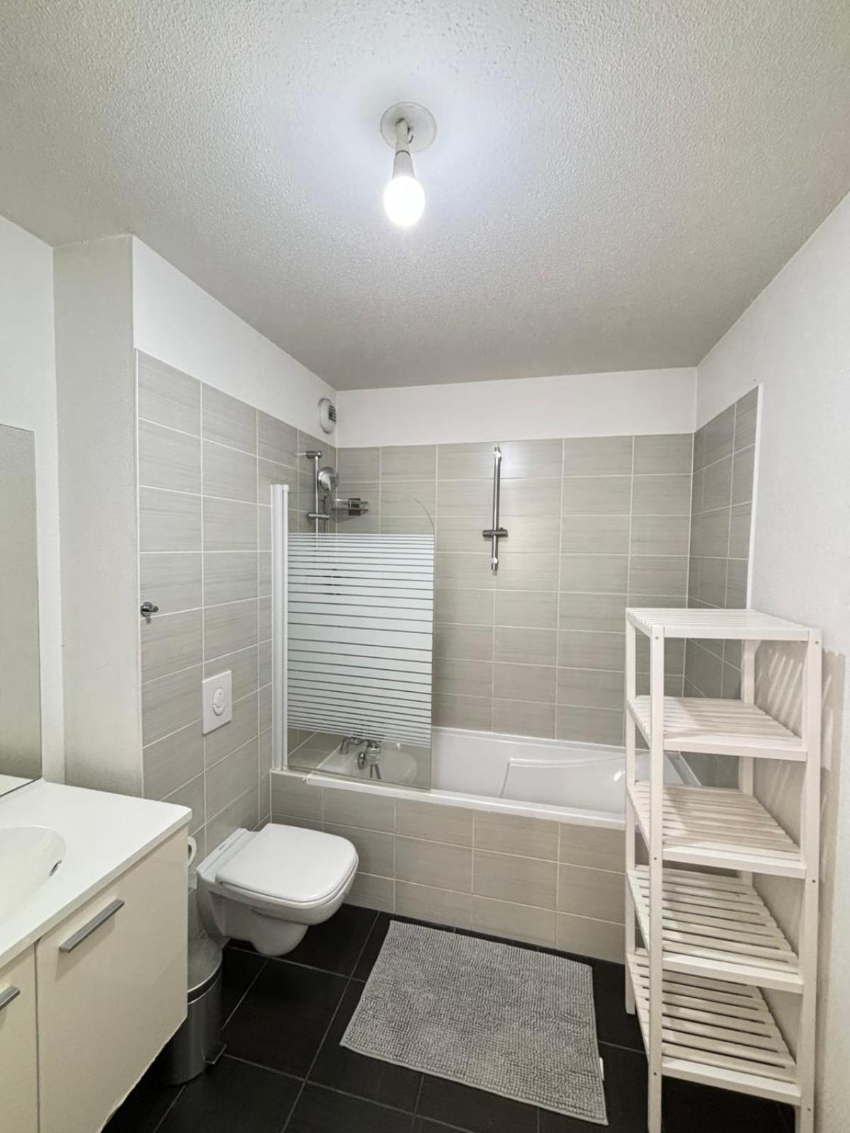 Apartment Soh Rent Place Des Halles