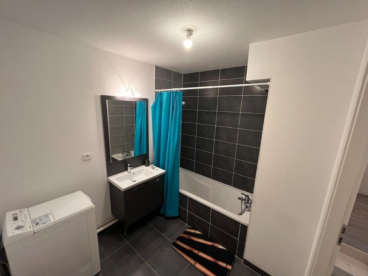 Apartment T3 Avec Balcon Et Parking