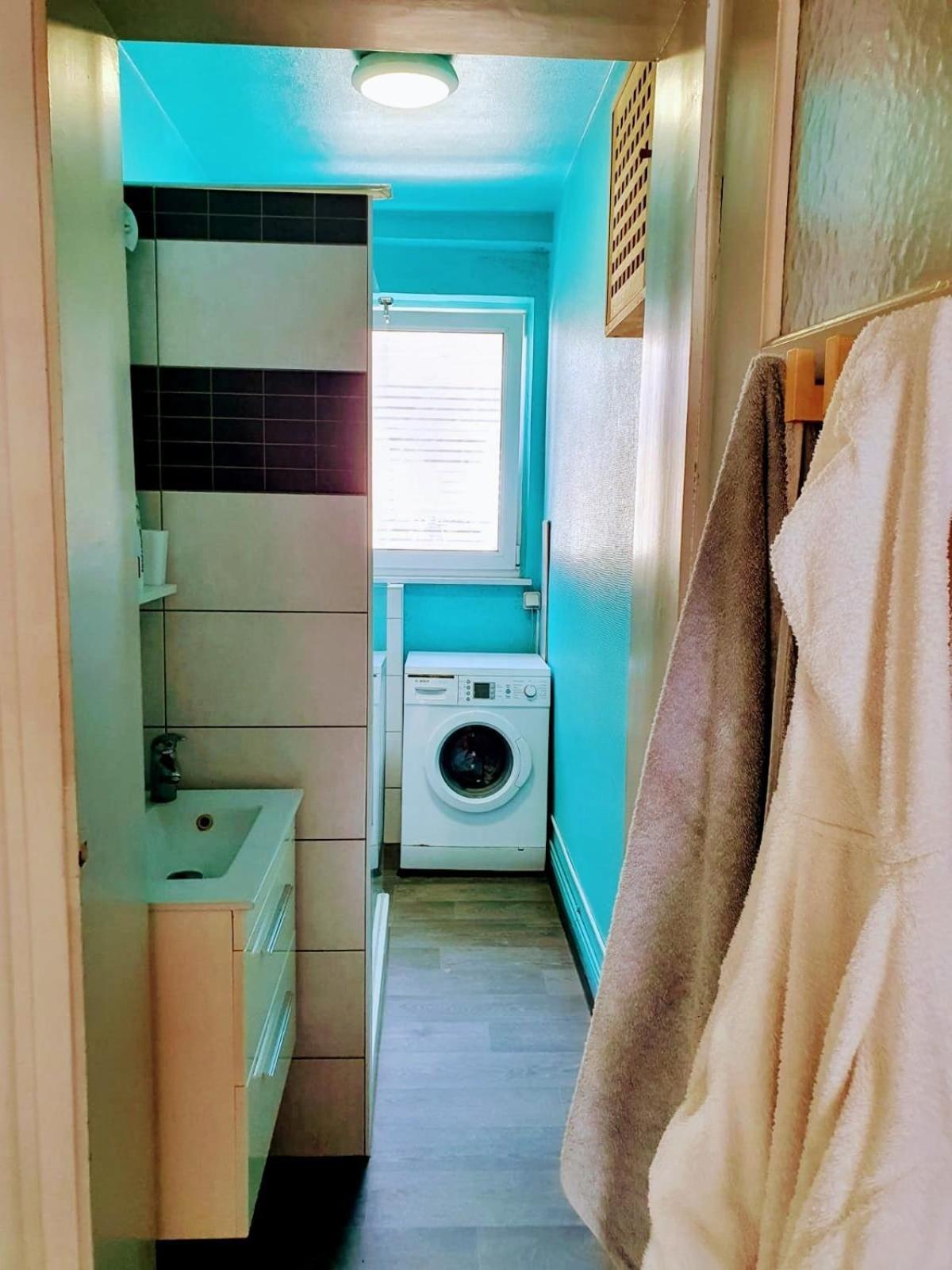Charming 2 With Bikesfer Appartement *