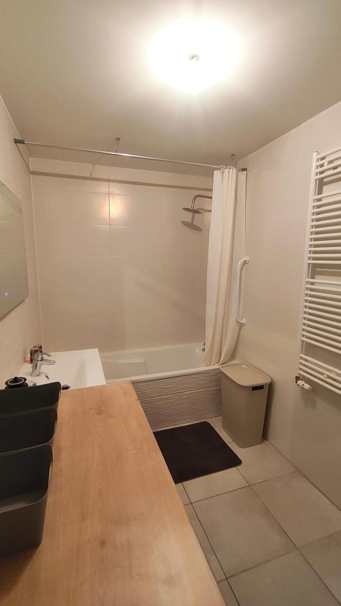 - Skyplace Apartment