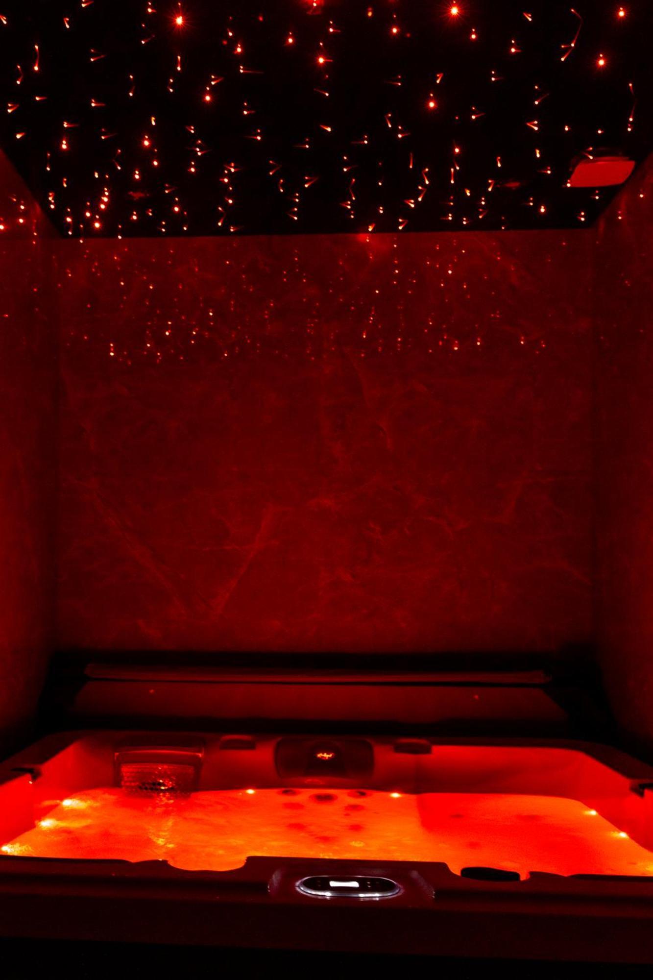 L'etoile Jacuzzi Detente & Confort *