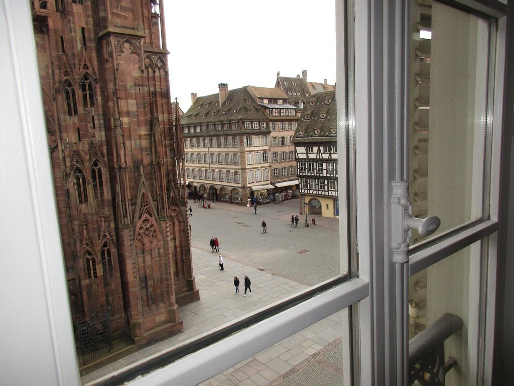 Place De La Cathédrale *