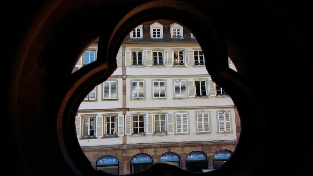 Place De La Cathédrale *