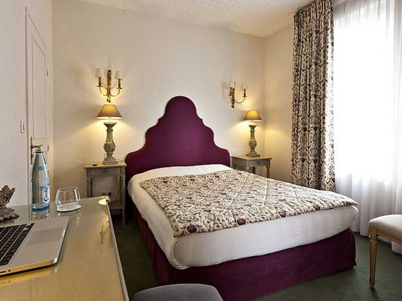 Western D'est Hotel