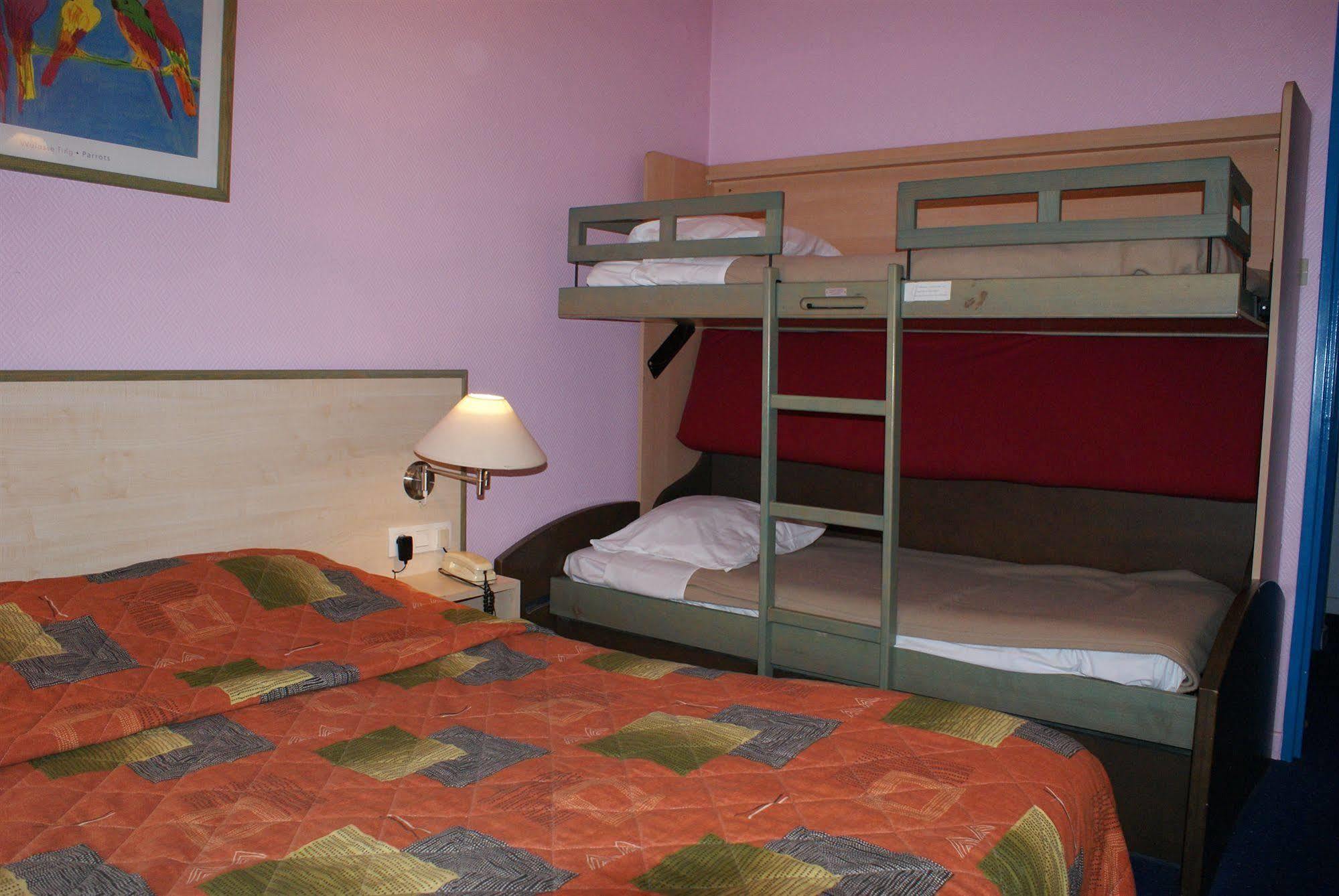 Hotel Arc En Ciel 2*
