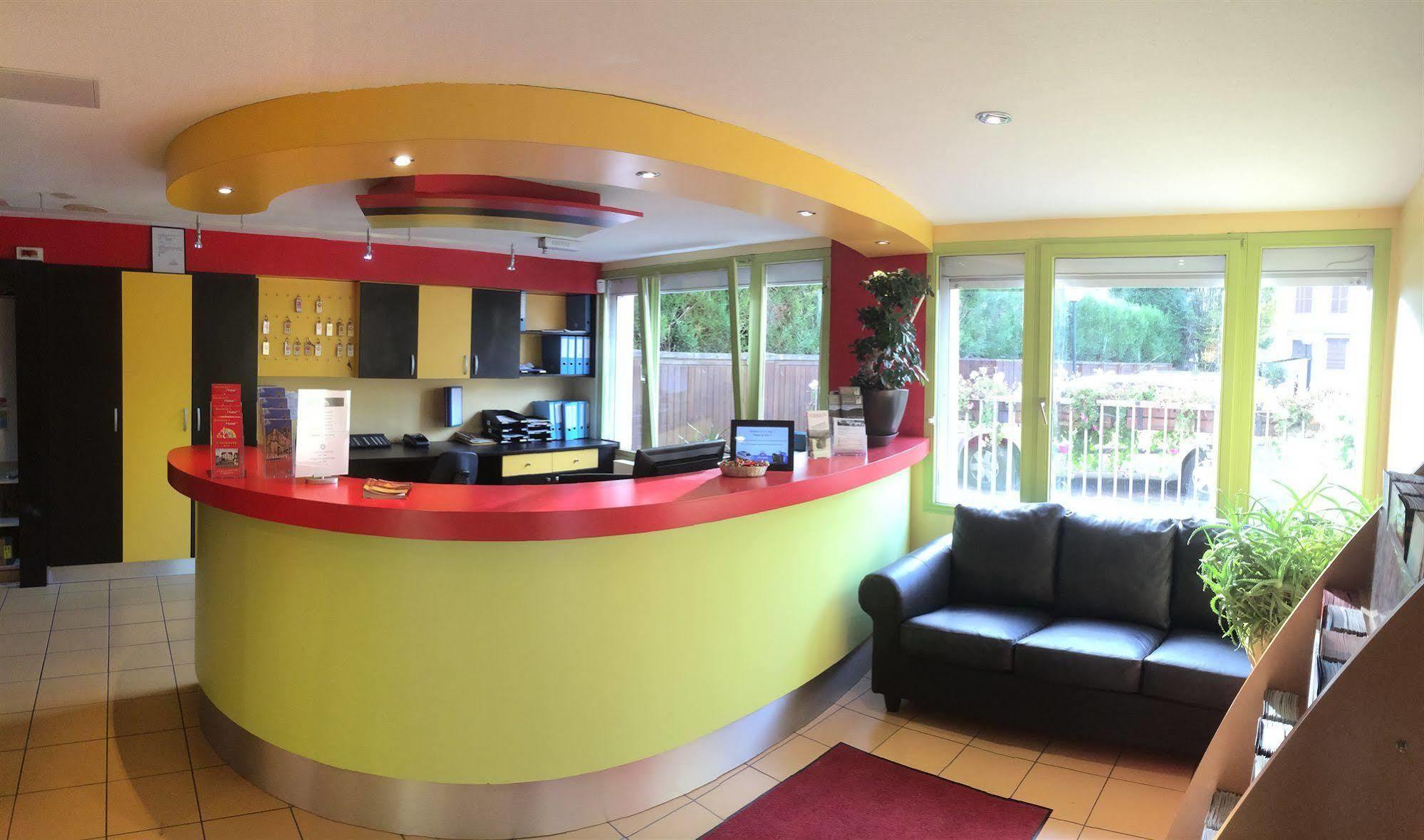 Hotel Arc En Ciel 2*