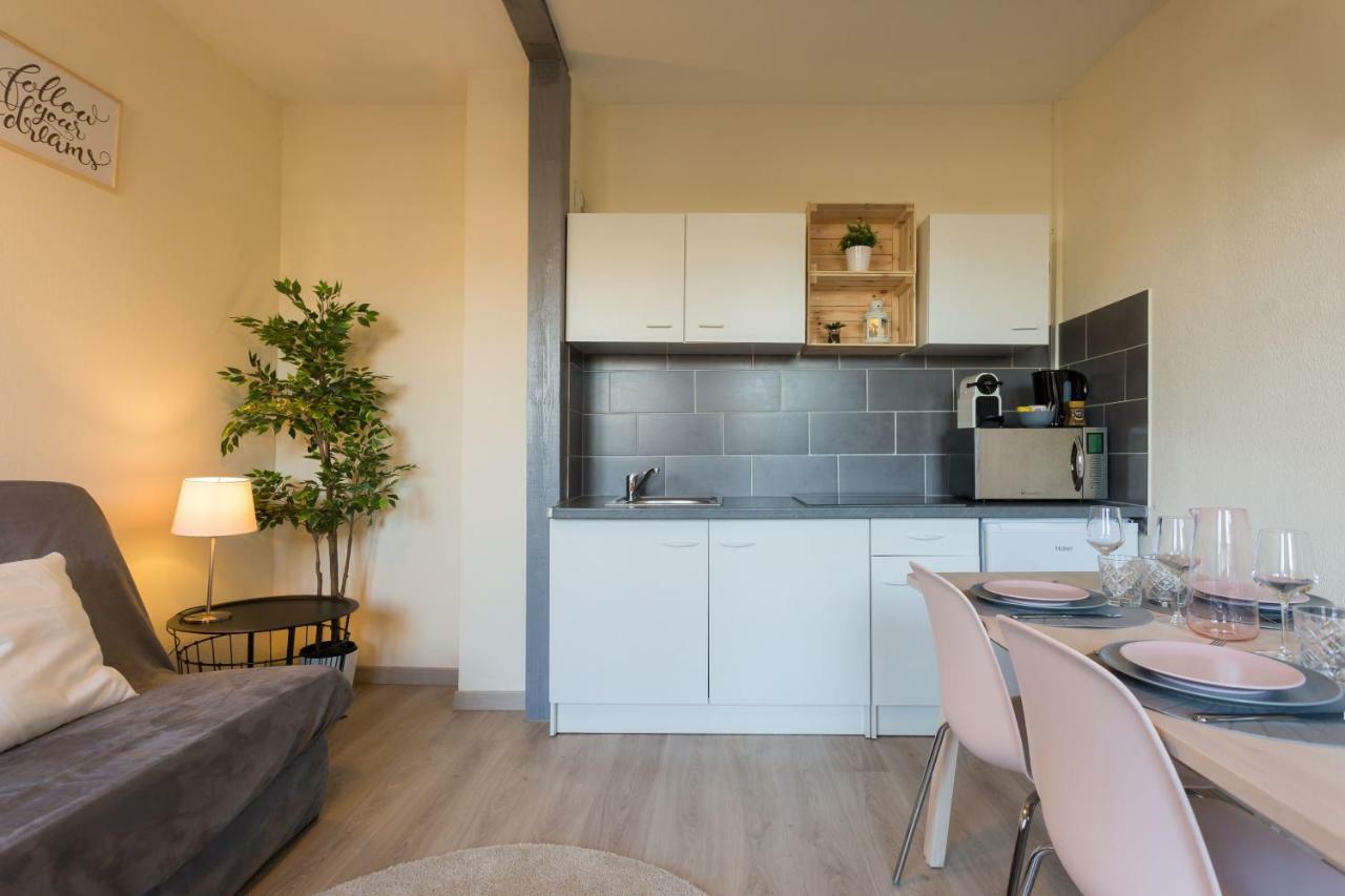 Appartement ★ Charmant F2 ★ Gare - Centre ★ Terrasse ★ Straatsburg